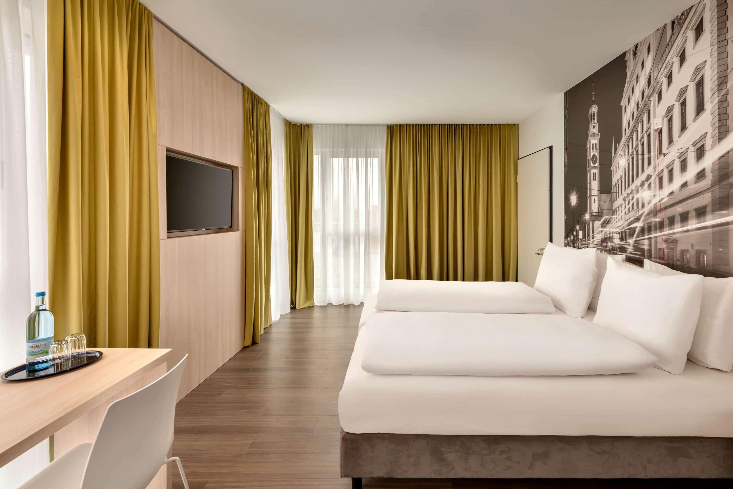 Super 8 By Wyndham Augsburg Hotell Exteriör bild